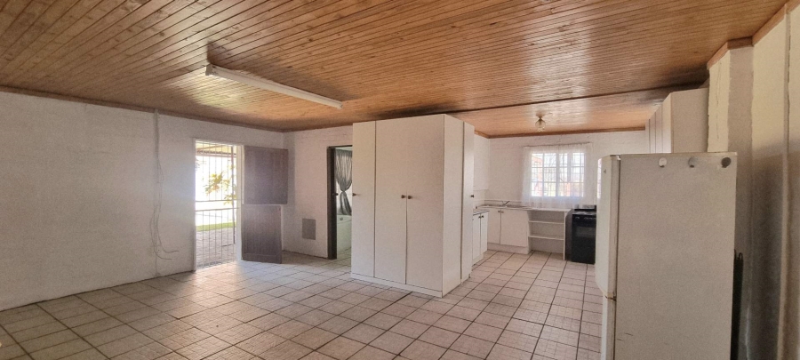 6 Bedroom Property for Sale in Roodewal Free State